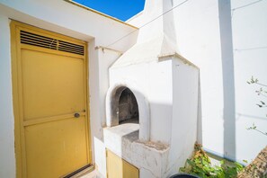 Casa estándar, varias habitaciones (Villetta Fina Bella -Near Sandy Beach) | Detalle exterior