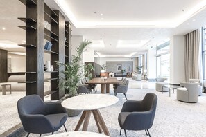 Lobby sitting area - Olaya 1 Stella Stays (Riyadh)