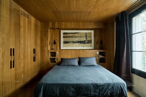 3 chambres, fer et planche à repasser, Wi-Fi, draps fournis