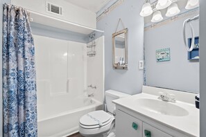 Douche, serviettes fournies