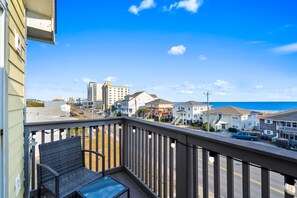 Property grounds - Sea Mystic Unit K - Ocean view (North Myrtle Beach)