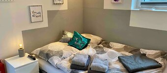 Ländlich Gelegene 1-zimmerwohnung mit Eigenem Bad und Küchenzeile