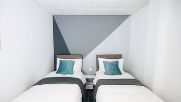 4 bedrooms, iron/ironing board, free WiFi, bed sheets