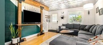 Backyard Oasis w Downtown Walkability, Fire Pit