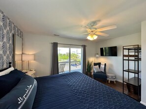3 chambres, fer et planche à repasser, Wi-Fi gratuit, draps fournis