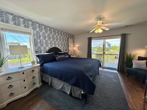 3 多间卧室、免费 WiFi、床单