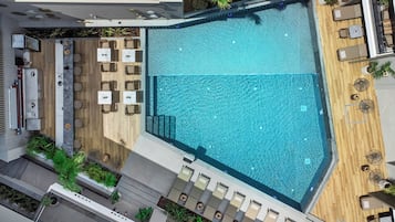 Piscine extérieure