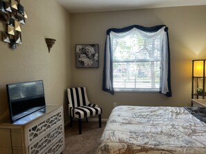 1 bedroom, iron/ironing board, WiFi, bed sheets - Cozy 1-bedroom apartment in delightful West Palm Beach with WiFi, fitness room (West Palm Beach)