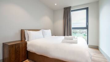 Apartment (3 Bedrooms) | 3 bedrooms, premium bedding, iron/ironing board, cribs/infant beds