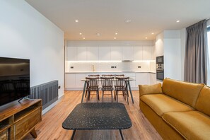Appartement (3 Bedrooms) | Coin séjour