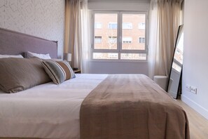 3 bedrooms, iron/ironing board, free WiFi - Housing Castellana by Sharing Co (Madrid)