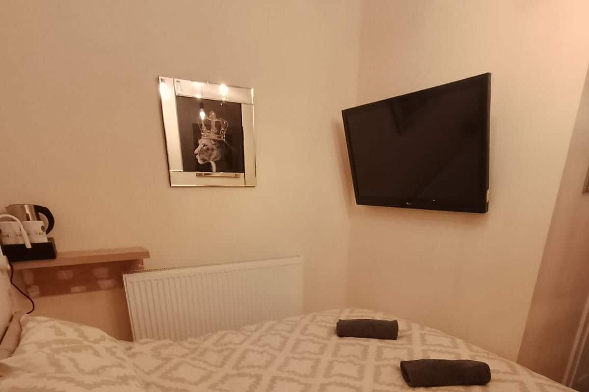 Economy-herbergi með tvíbreiðu rúmi | Ókeypis þráðlaus nettenging, rúmföt