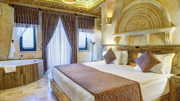 Deluxe Room | Egyptian cotton sheets, premium bedding, Select Comfort beds, minibar