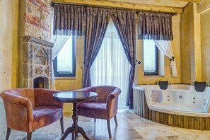 Deluxe Suite | Egyptinpuuvillaiset lakanat, ylelliset vuodevaatteet