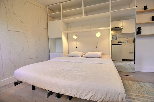 1 bedroom, travel crib, WiFi, bed sheets