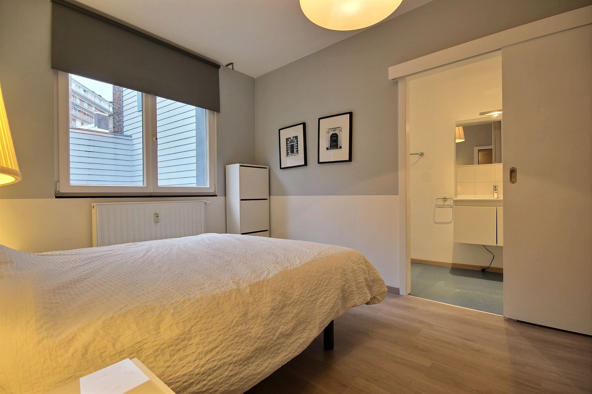 1 chambre, fer et planche à repasser, lit parapluie, Wi-Fi