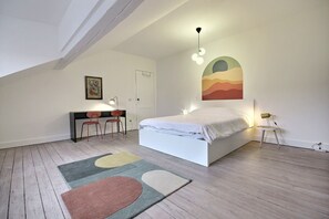 1 soverom, strykejern/-brett, wi-fi og sengetøy