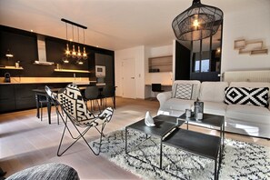 TV, offices - Chez Rémy - 3 bedrooms (Liège)