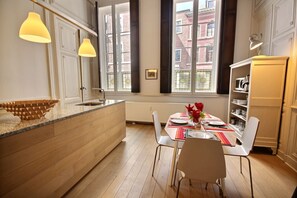 Dining - Le Gite du Mont Saint-Martin - 1 bedroom (Liège)