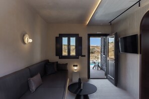 Frette Italian sheets, premium bedding, soundproofing, free WiFi - Hidden Hills (Santorini)