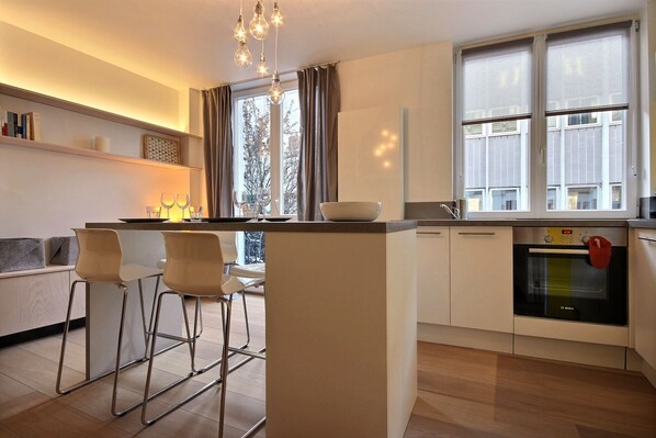 Fridge, coffee/tea maker, cookware/dishes/utensils - Modern apartment in city center | Blink 2 (Liège)