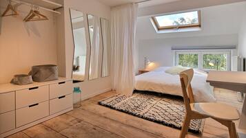 2 slaapkamers, reisbedje, wifi, beddengoed