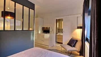 1 slaapkamer, een strijkplank/strijkijzer, wifi