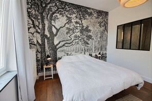 1 habitación, tabla de planchar con plancha, wifi y ropa de cama 