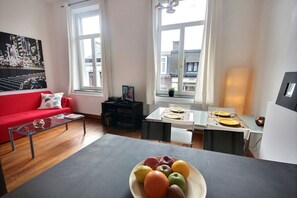 Dining - Jardin Botanique - 1 bedroom (Liège)