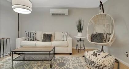 Walk to Everything! Bourbon Trail & Cherokee Golf Course