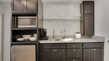 Fridge, microwave, coffee/tea maker, toaster