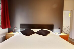 3 Schlafzimmer, Bügeleisen/Bügelbrett, Reisekinderbett, WLAN