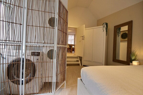 1 slaapkamer, een strijkplank/strijkijzer, reisbedje, wifi