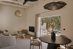 DVD player - Forrest Villa (Kefalonia)