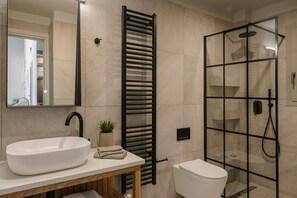 Shower - Forrest Villa (Kefalonia)