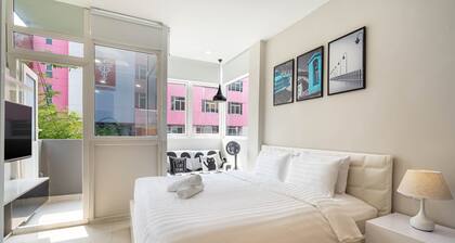 WE HOME Ton That Tung