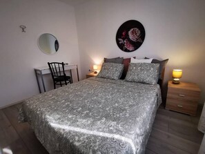 Apartment | 2 bedrooms, free WiFi, bed sheets - Duplex Apartment With 2 Bathrooms, Close to sea (Tisno)