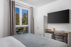 1 camera, Wi-Fi, lenzuola