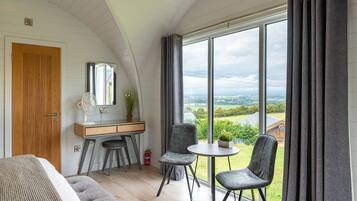 Luxury Cabin, Non Smoking | 1 bedroom, premium bedding, desk, free WiFi