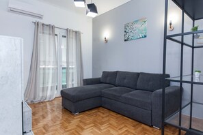 Living area - Modern Cozy 1 Bd Piraeus Perfection Apt (Piraeus)