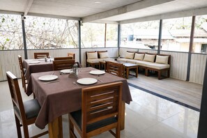Restaurant - Abu Inn, Mount Abu - The Luxury Boutique Stay (Abu Road)