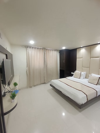 Deluxe A/C Room | 1 bedroom, soundproofing, free WiFi