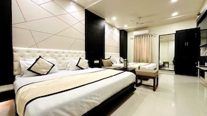 Family A/C Room - Abu Inn, Mount Abu - The Luxury Boutique Stay (Abu Road)