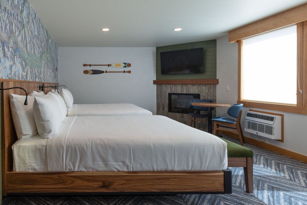 In-room safe, free WiFi, bed sheets