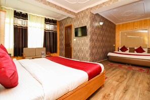 Deluxe Double Room | Free WiFi, bed sheets - Broadway Grand The HM Hotels and Resorts (Shimla)