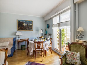 Dining - Appartement Arazzo - Welkeys (Versailles)