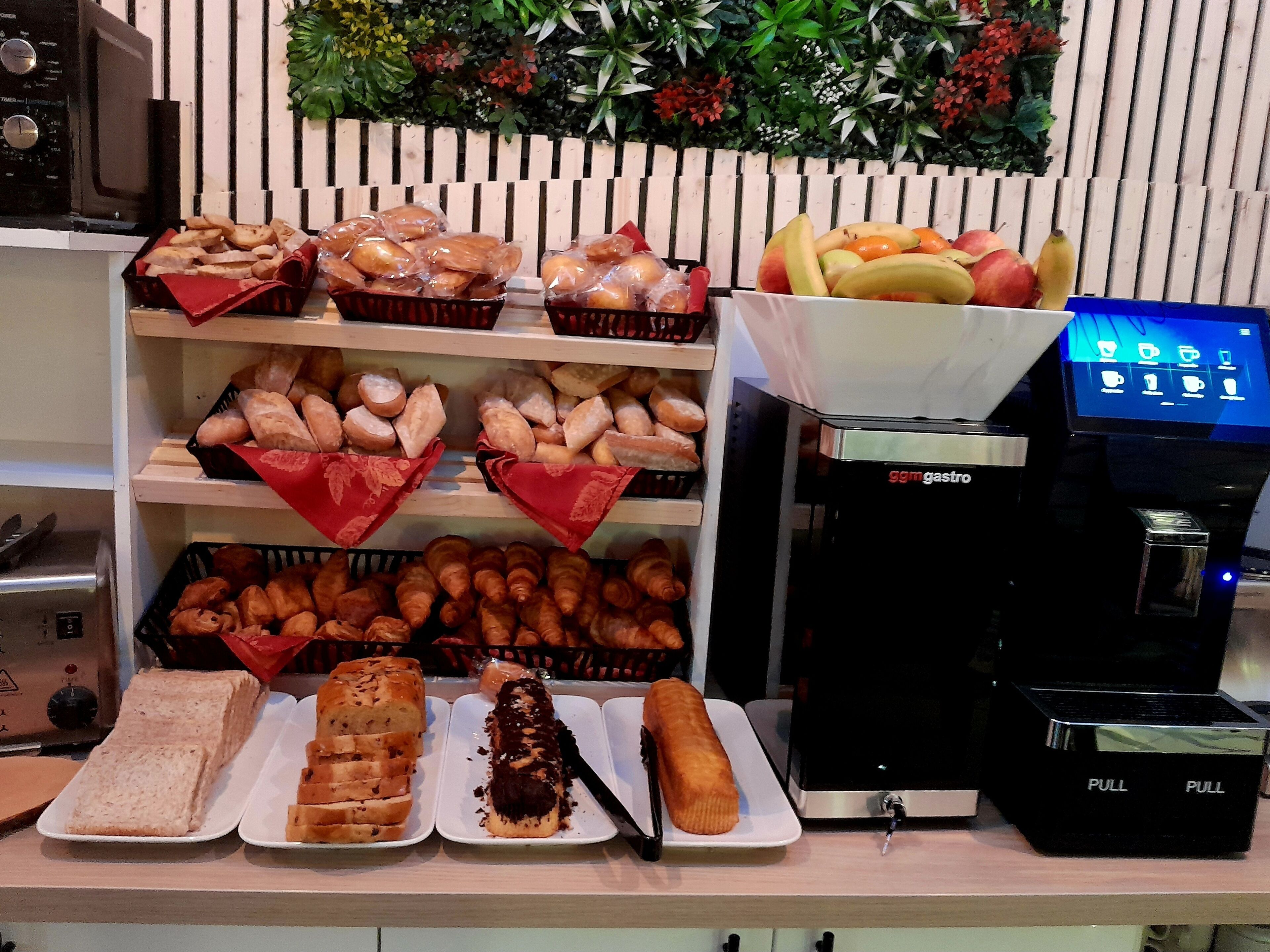 Daily buffet breakfast (EUR 8.50 per person)