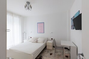 Comfort Apartment | 1 bedroom, blackout curtains, iron/ironing board, free WiFi - Alessia's Flat- Breno  (Milan)