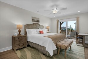 4 bedrooms, desk, free WiFi, bed sheets - Wave Hog - Flexible Check-in, Free linens,  Easy Beach Access (Topsail Beach)