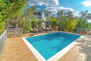 Piscina a l'aire lliure 